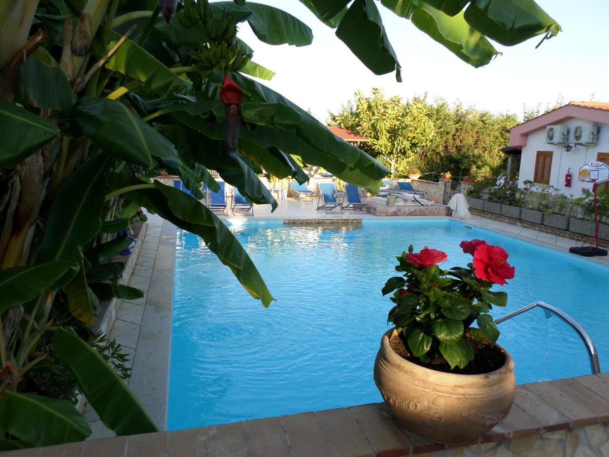 Villaggio Romaniello Marina di Camerota Buitenkant foto
